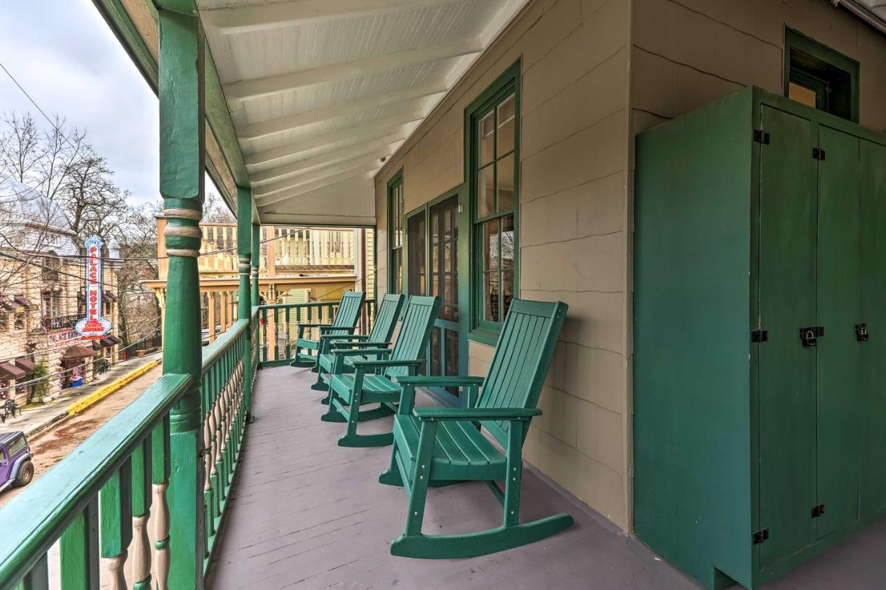 Cozy Eureka Springs Cottage, Walk To Dtwn! Exteriör bild