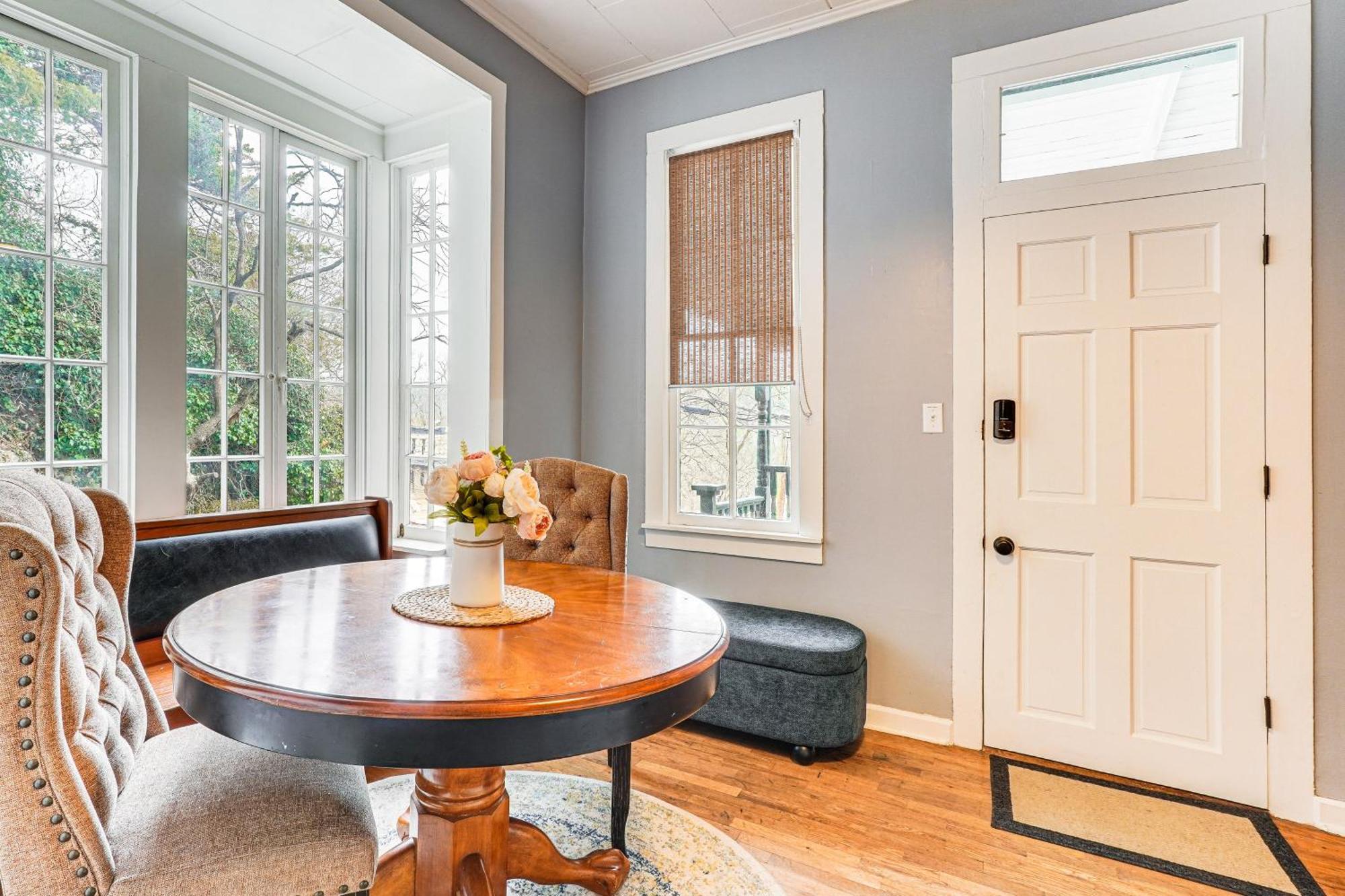 Cozy Eureka Springs Cottage, Walk To Dtwn! Exteriör bild